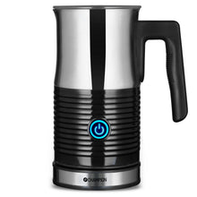 Champion mælkeskummer MS210 i rustfrit stål, sort rillet bund, stort håndtag, blå oplyst powerknap, Champion-logo nederst.
