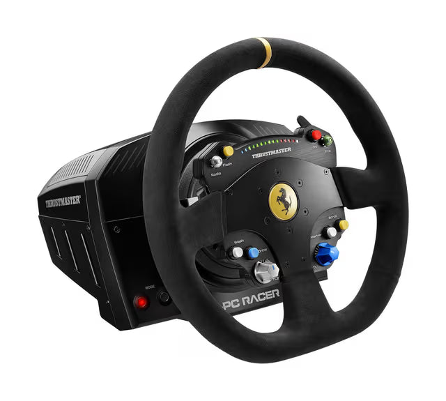 Sorter Thrustmaster TS-PC RACER Ferrari 488 Challenge Edition-racerratt til PC med Ferrari-logo, farvede knapper og Alcantara-greb.