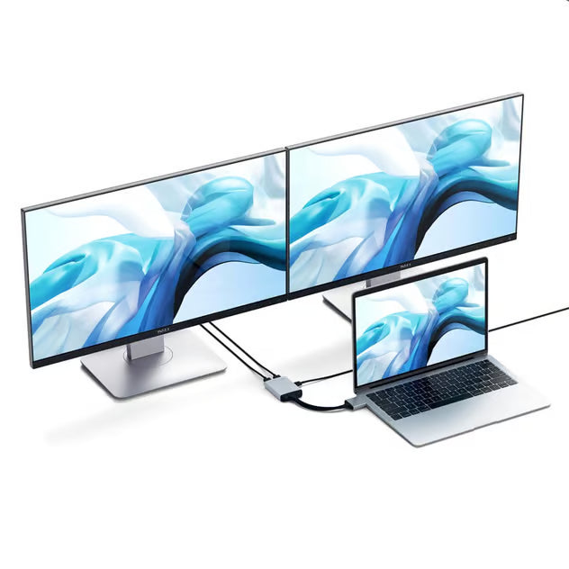 SATECHI USB-C/HDMI-hub ST-TCDHAM med to 4K HDMI-udgange til MacBook Pro/Air til tilslutning af to eksterne skærme med blå-hvidt motiv.