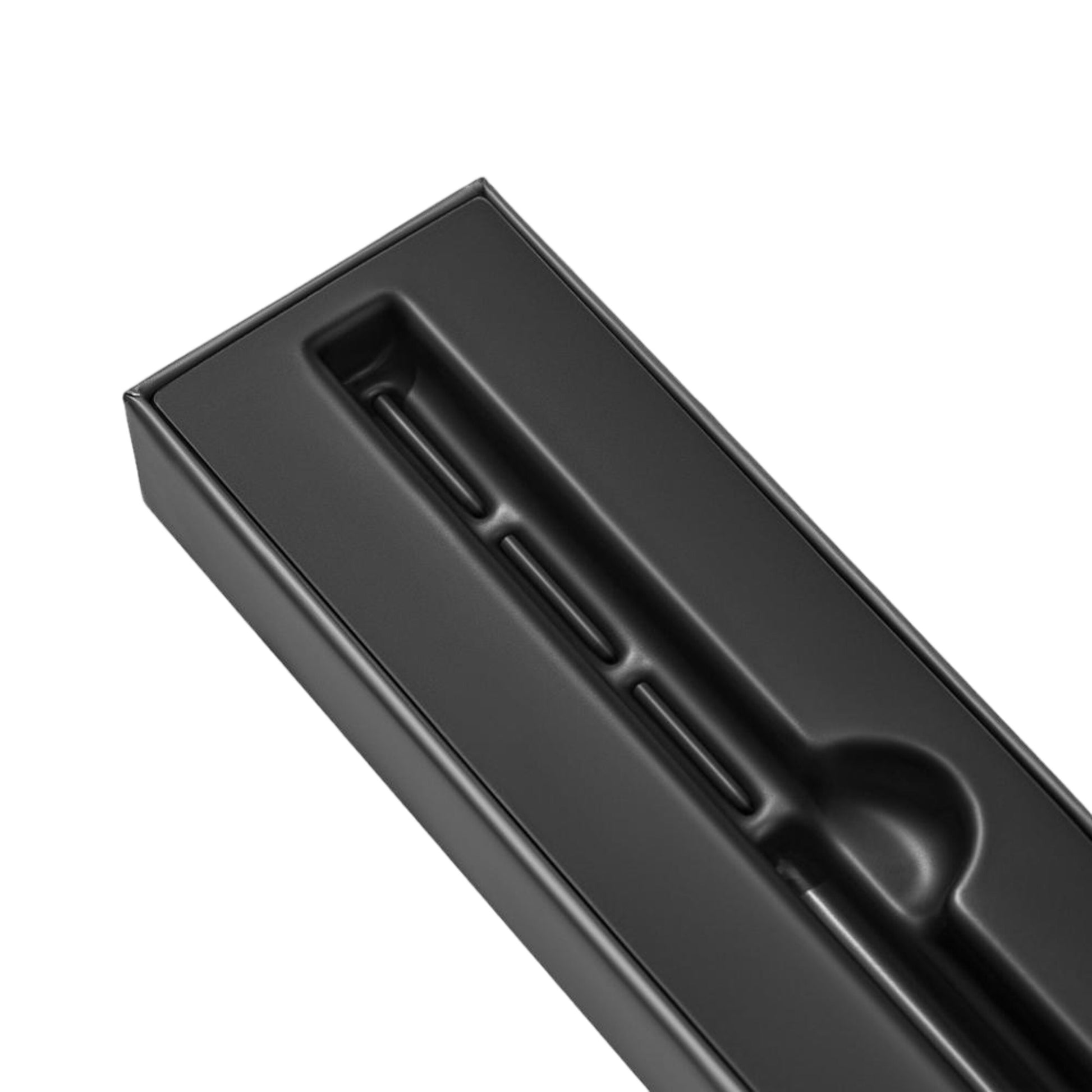 Sort plastikindsats med langt rum og rundt hul til Boox Onyx InkSense Plus Stylus Sølv 4096 trykniveauer.