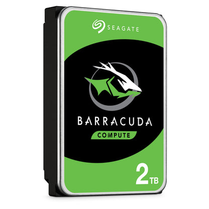 Seagate Barracuda 3,5" intern harddisk 2TB, grøn og sort label med sølvkanter og Barracuda-logo.
