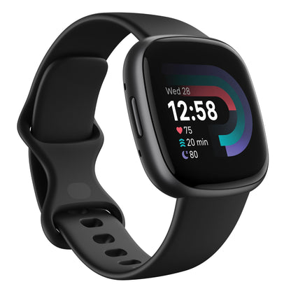 Fitbit Versa 4 aktivitetsur sort/graphite med silikonerem, viser tid, puls 75, GPS, 20 zoneminutter og søvnscore 80.