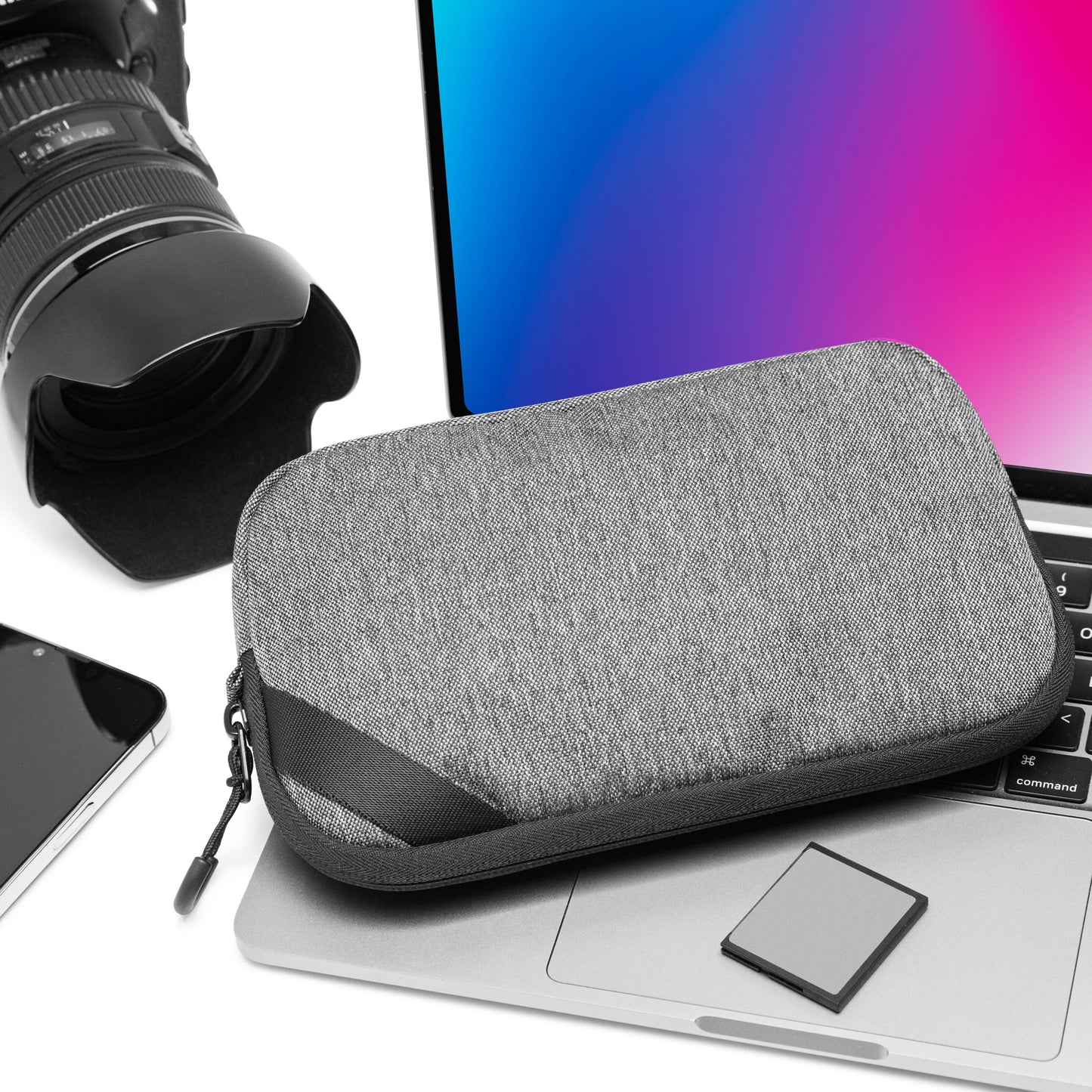Linocell Tech Bag Slimline opbevaringstaske til teknologi på MacBook med DSLR-objektiv, tablet og hukommelseskort.
