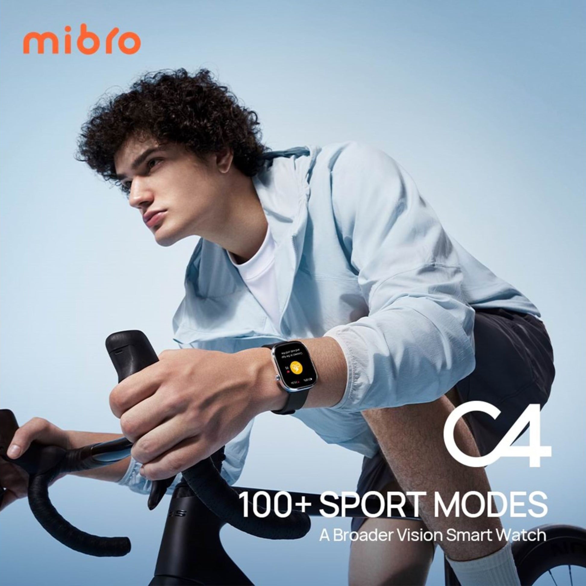 Mibro Se C4 smartur sølv på håndled, visning af 100+ sportstilstande og sundhedsovervågning, wearable i brug.