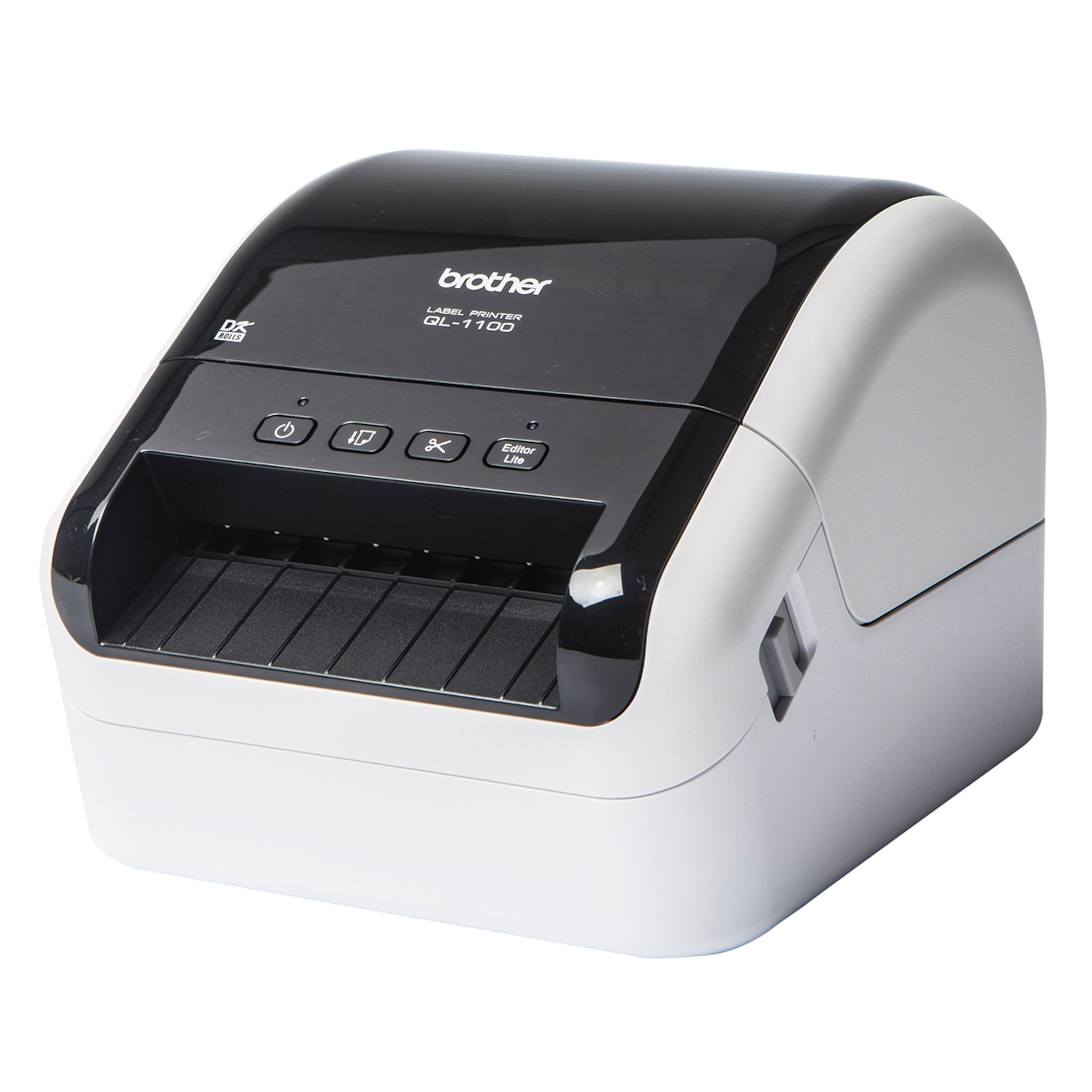 Brother QL-1100 etiketprinter, sort-hvid, kontrolknapper og papirslot foran til udskrivning af etiketter.