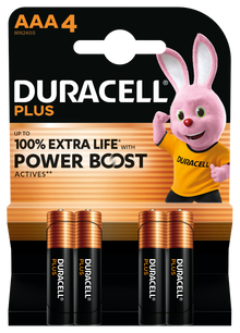 Duracell Plus Boost AAA-batterier 4 stk, pink kanin i orange t-shirt, tekst: "100 ekstra levetid med power boost.