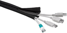 Kabelstrømpe med velcroluk sort 1,8m samler blå og hvide ethernetkabler samt grå USB-kabler der delvist stikker ud.