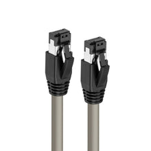MicroConnect Cat8.1 S/FTP netværkskabel, grå, 5m, sorte plastik- og metalkonnektorer, til kabler stående.