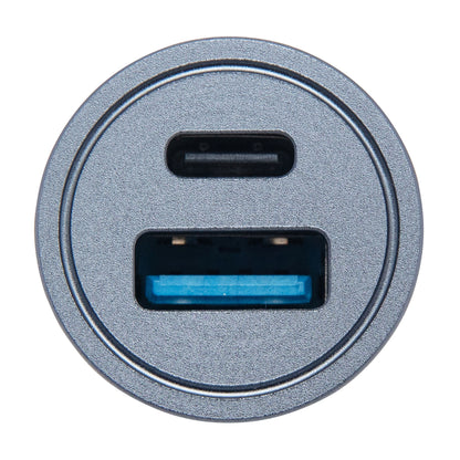 Linocell Biloplader med hurtigopladning 30 W, cirkulært metalpanel med centreret USB-C og blå USB-A port.