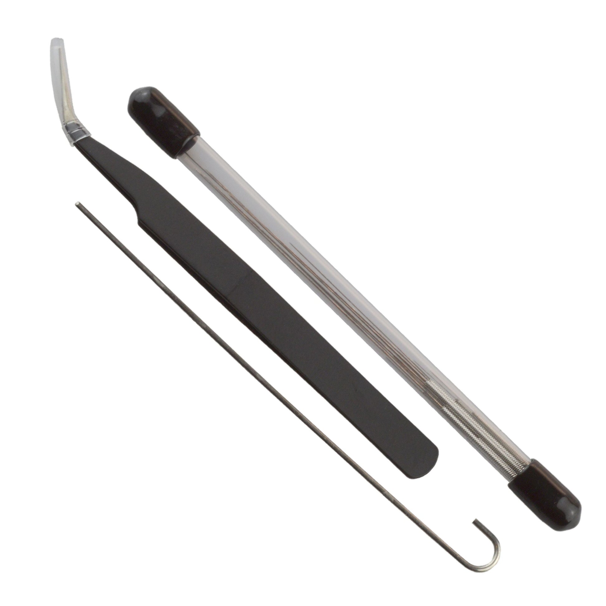 PrimaCreator Rengøringssæt med stor plastpipette, sort plastpincetter og tynd metalkrog.