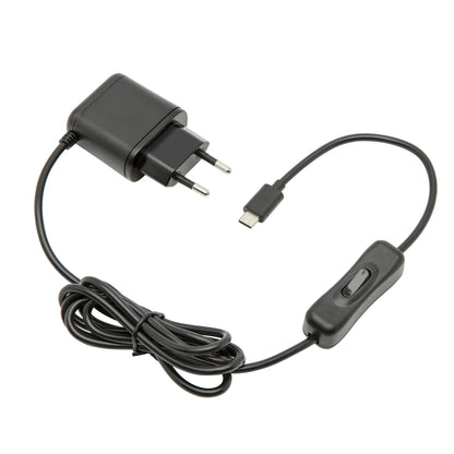 Netadapter til Raspberry Pi 4 sort EU vægoplader med USB-C stik, inline afbryder og 3A output, ledning løst oprullet.