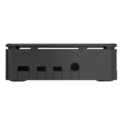 Sort chassis til Raspberry Pi 4 Model B med udskæringer til port på fronten og aftageligt topdæksel.