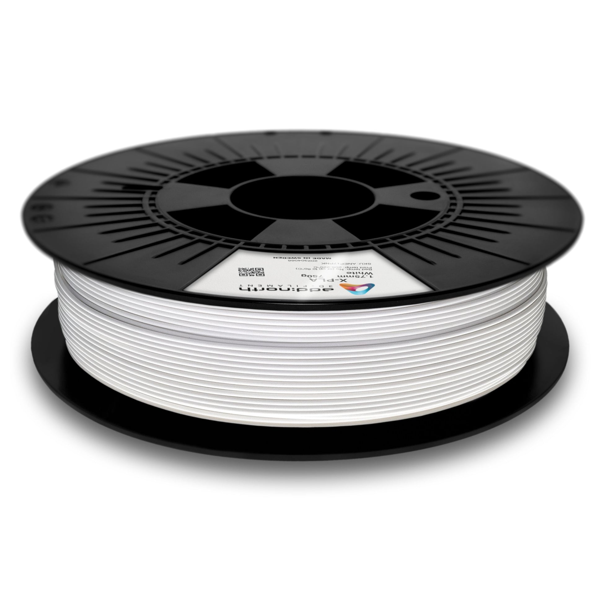 X-PLA-filament til 3D-printer, 1,75 mm hvid, på sort spole med label ovenpå, fremstillet af bæredygtigt materiale.