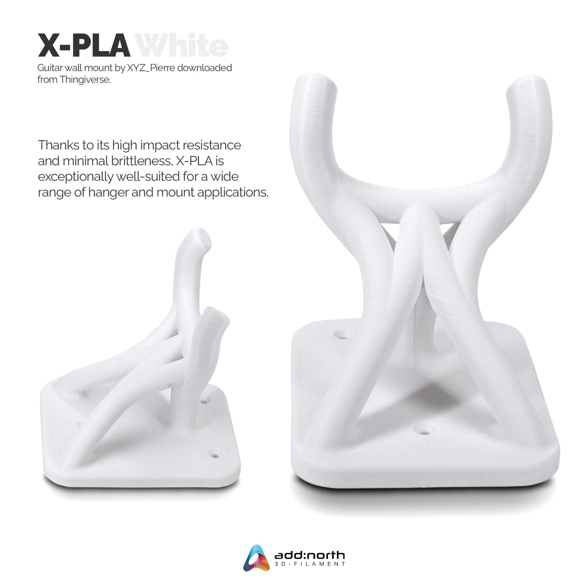 At hvide 3D-printede guitar vægbeslag i små og store størrelser, lavet i X-PLA, Addnorth-logo synligt nederst.