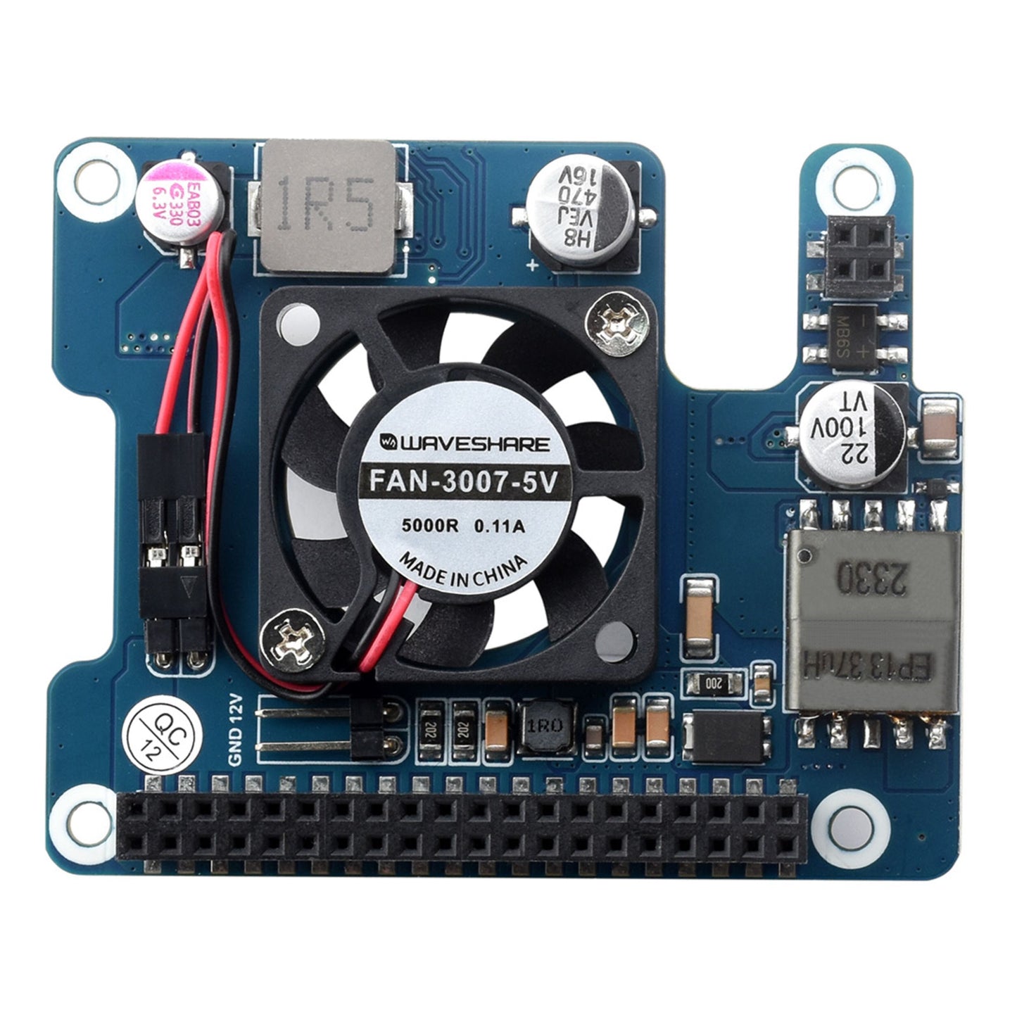 PoE+ Hat til Raspberry Pi 5, blå printplade med sort køleblæser, synlige chips, kondensatorer og flere porte.