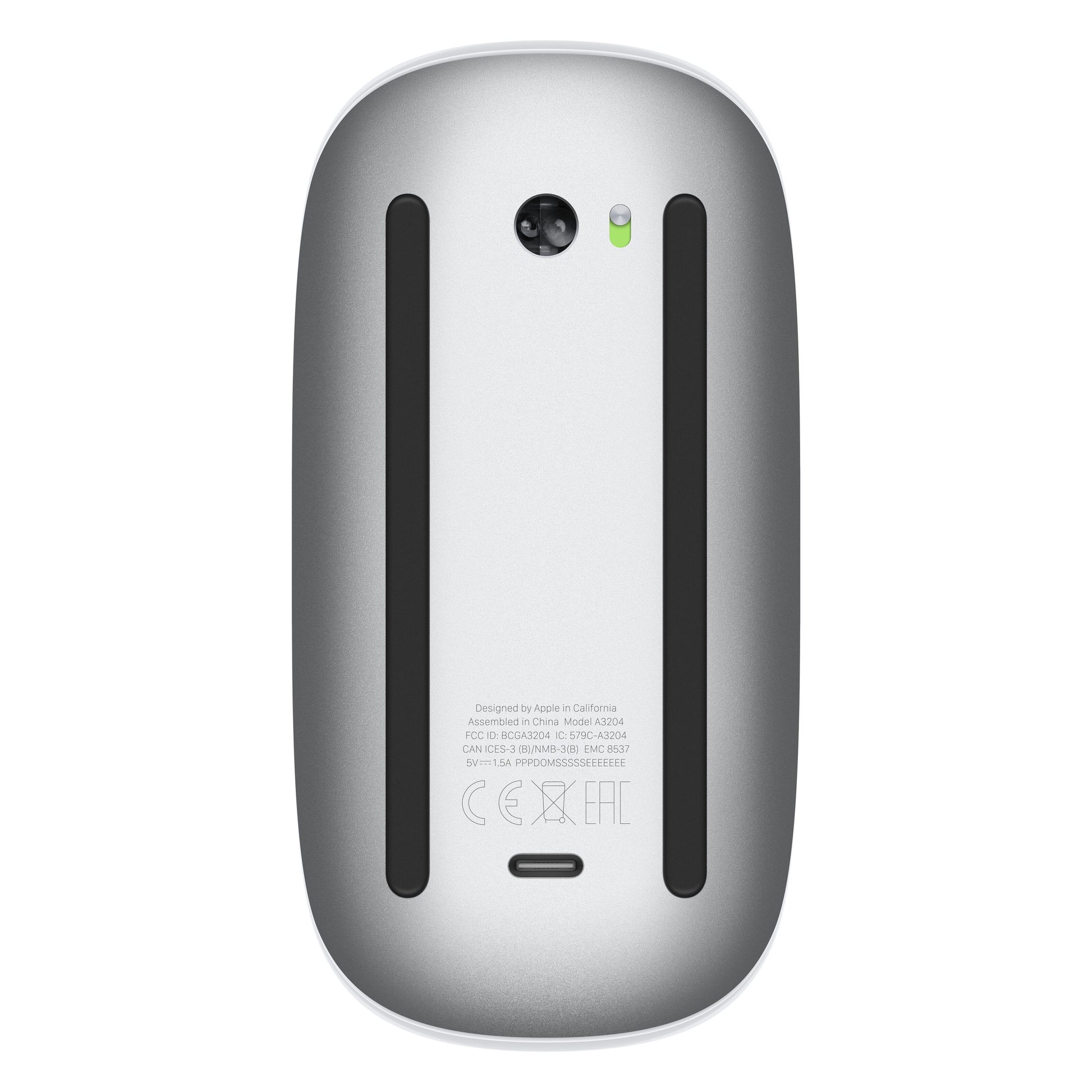 Apple Magic Mouse Hvid underside med to slags glidebaner, tænd/sluk-knap, sensor og certificeringsmærker.