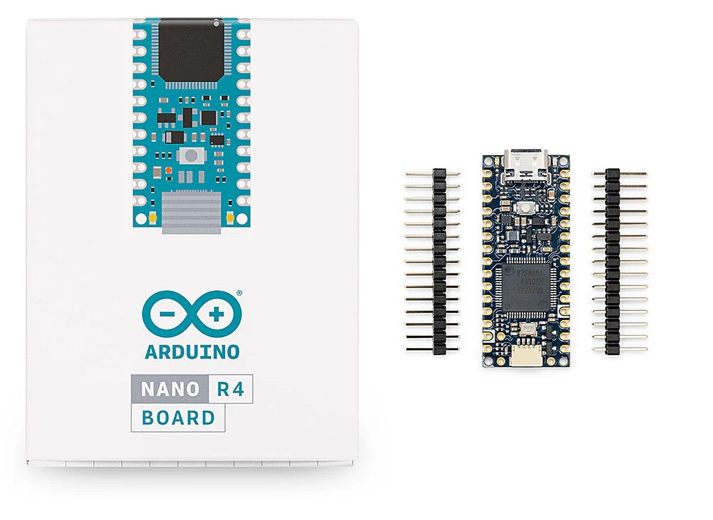 Arduino Nano R4 udviklingskort uden stiftliste i emballage til venstre og uemballeret printkort uden pin-headers til højre.