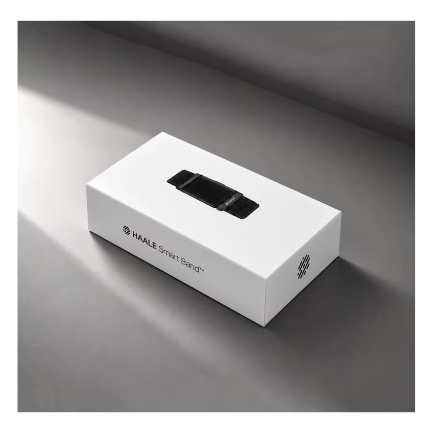 HAALE Smart Band sundhedsarmbånd uden skærm – sort/sort æske med billede af et sort armbånd på toppen.