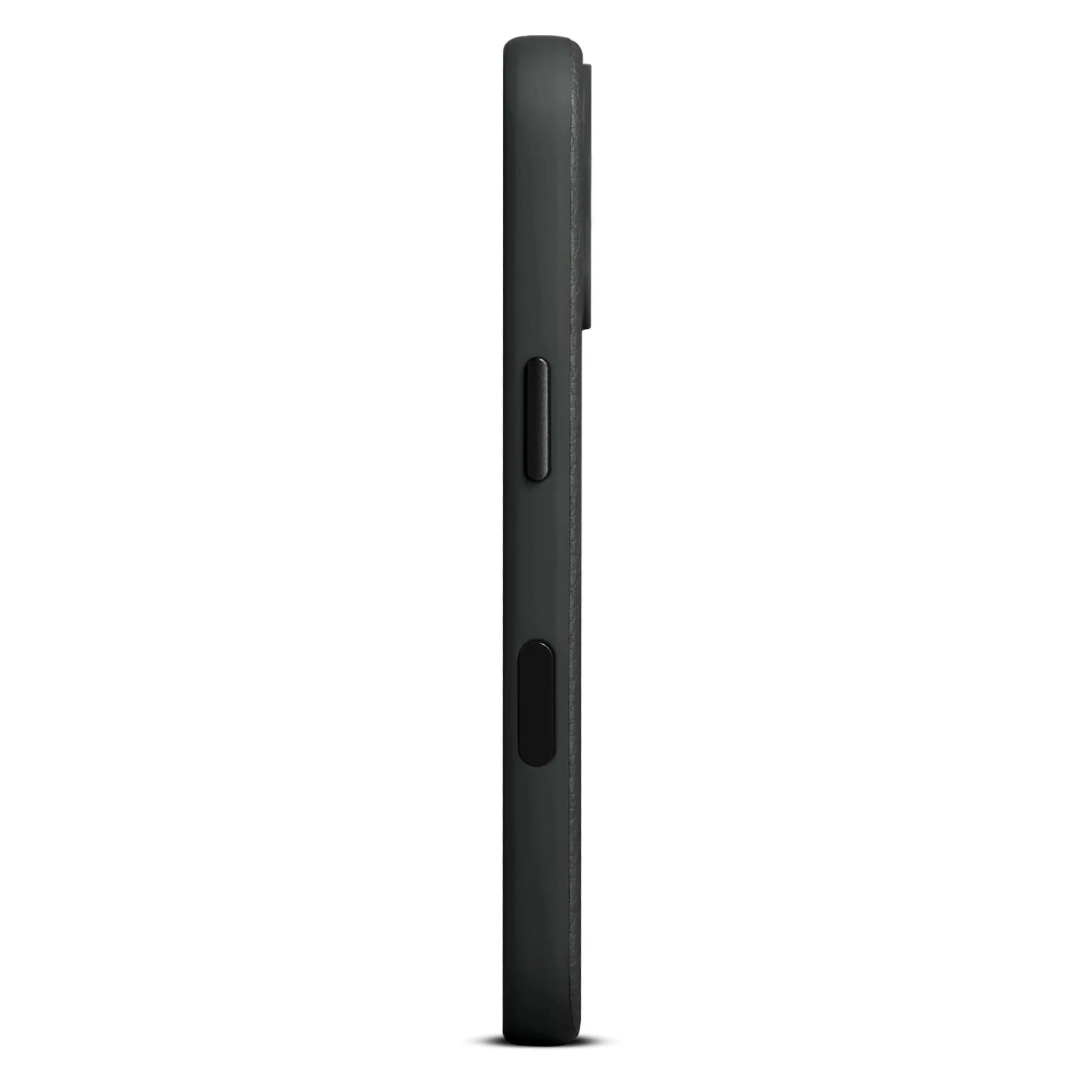 WOOLNUT læderetui til iPhone 17 Sort, sort smartphone sideprofil med knapper og let kamerabump.