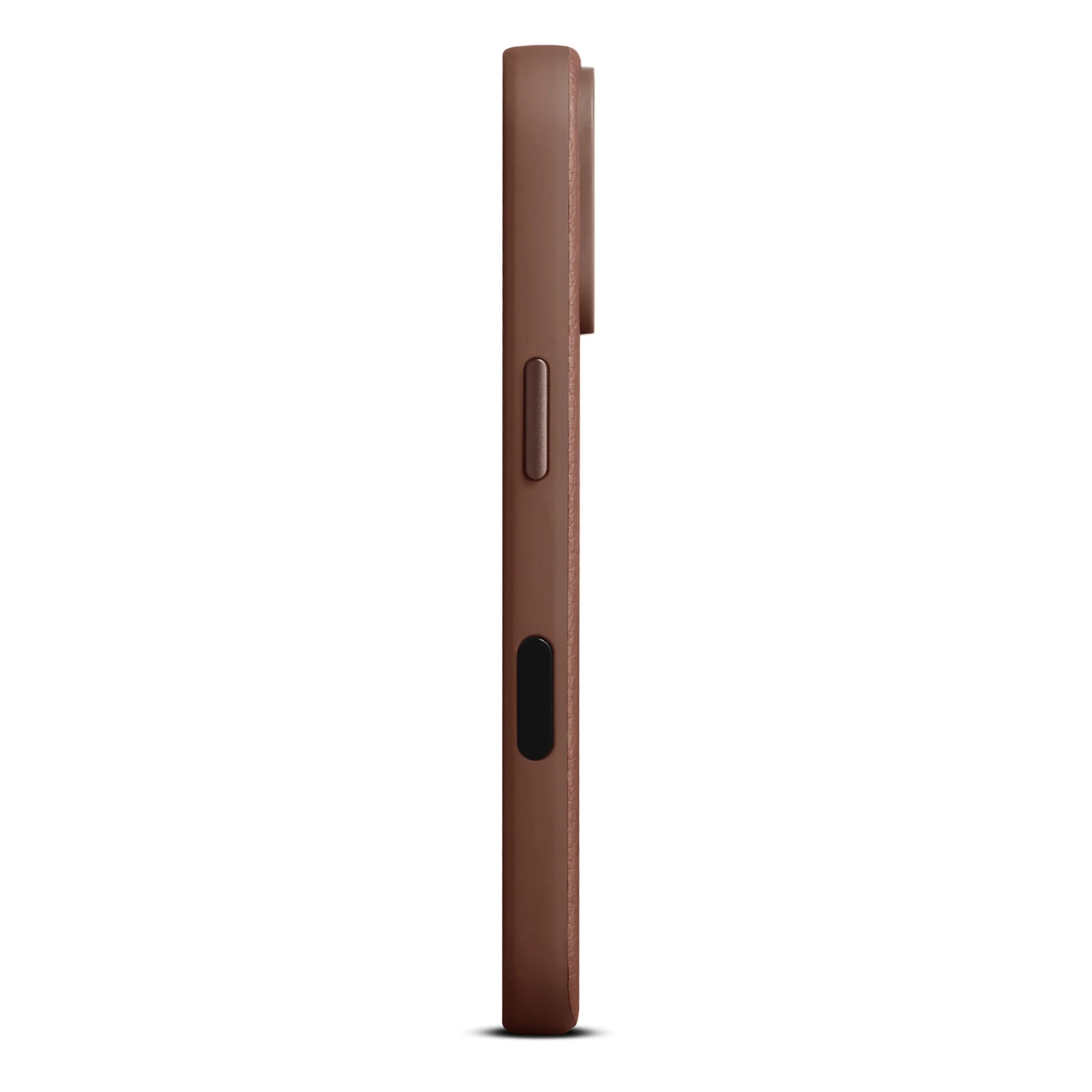 WOOLNUT læderetui til iPhone 17 Pro Cognac, side, knapper til højre, synligt kamera og fuld MagSafe kompatibilitet.