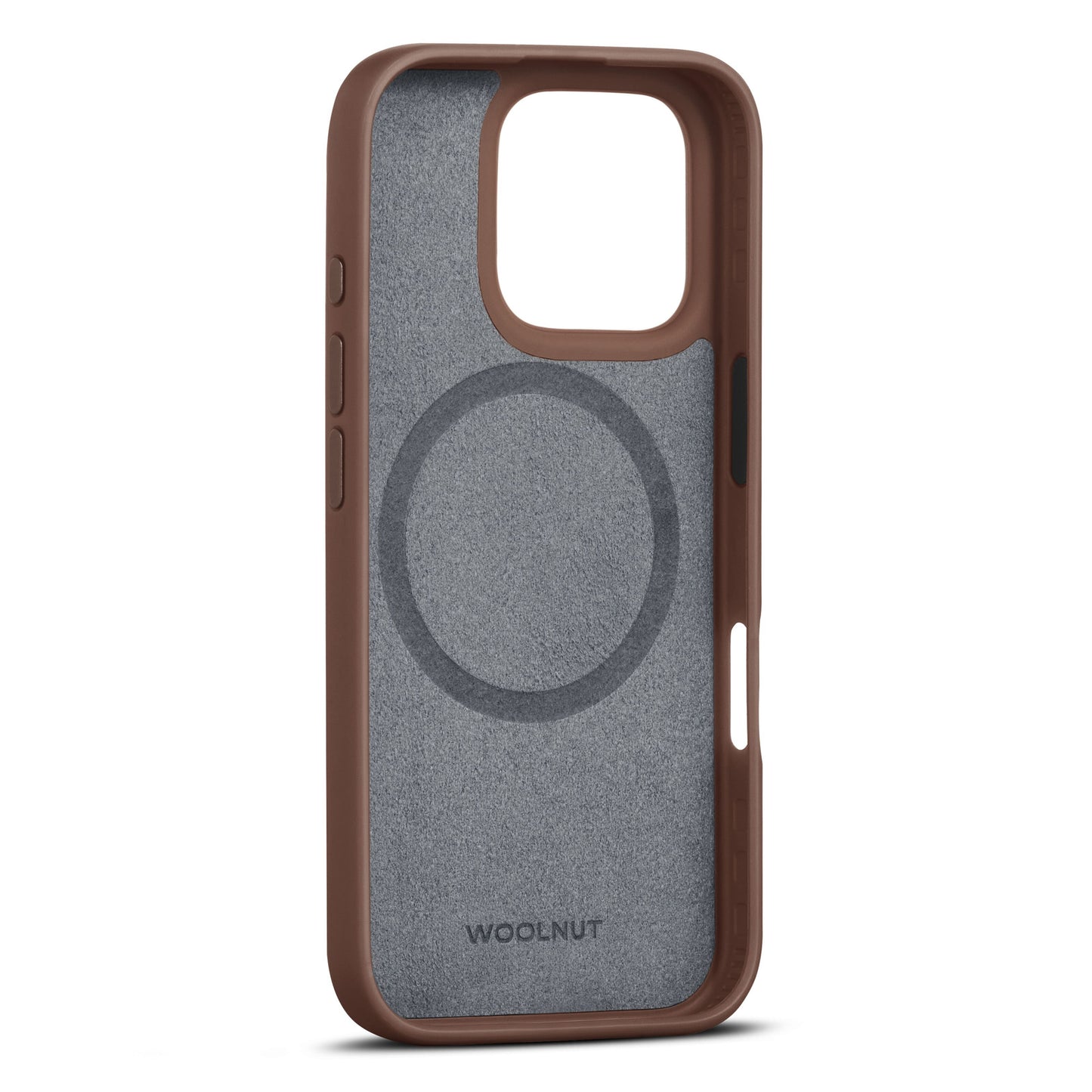 WOOLNUT læderetui til iPhone 16 Pro Cognac med gråt indre, MagSafe, logo nederst og udskæringer til kamera, knapper, opladning.