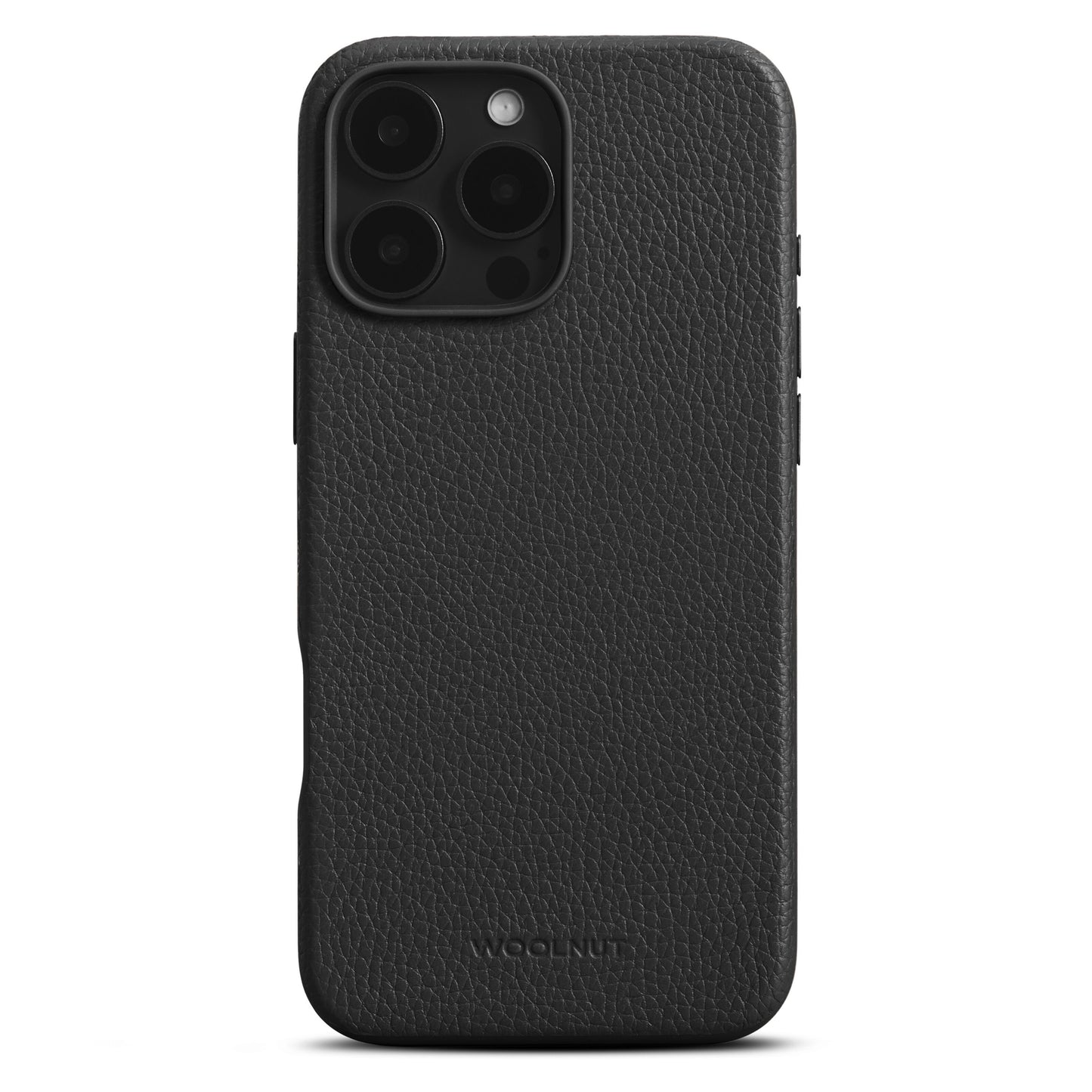 WOOLNUT lædercover til iPhone 16 Pro Max sort, tekstureret, diskret WOOLNUT-logo, plads til triple-kamera, MagSafe.