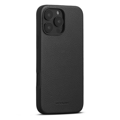 WOOLNUT læderetui til iPhone 16 Pro Max sort, dækker taske/side, udskæring til kamera/knapper, MagSafe kompatibelbelt.