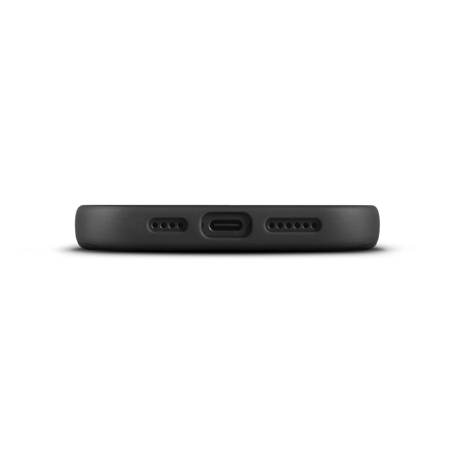 IPhone 16 Pro Max sort med WOOLNUT læderetui, synlig USB-C port og højttalergrill, MagSafe-kompatibel.