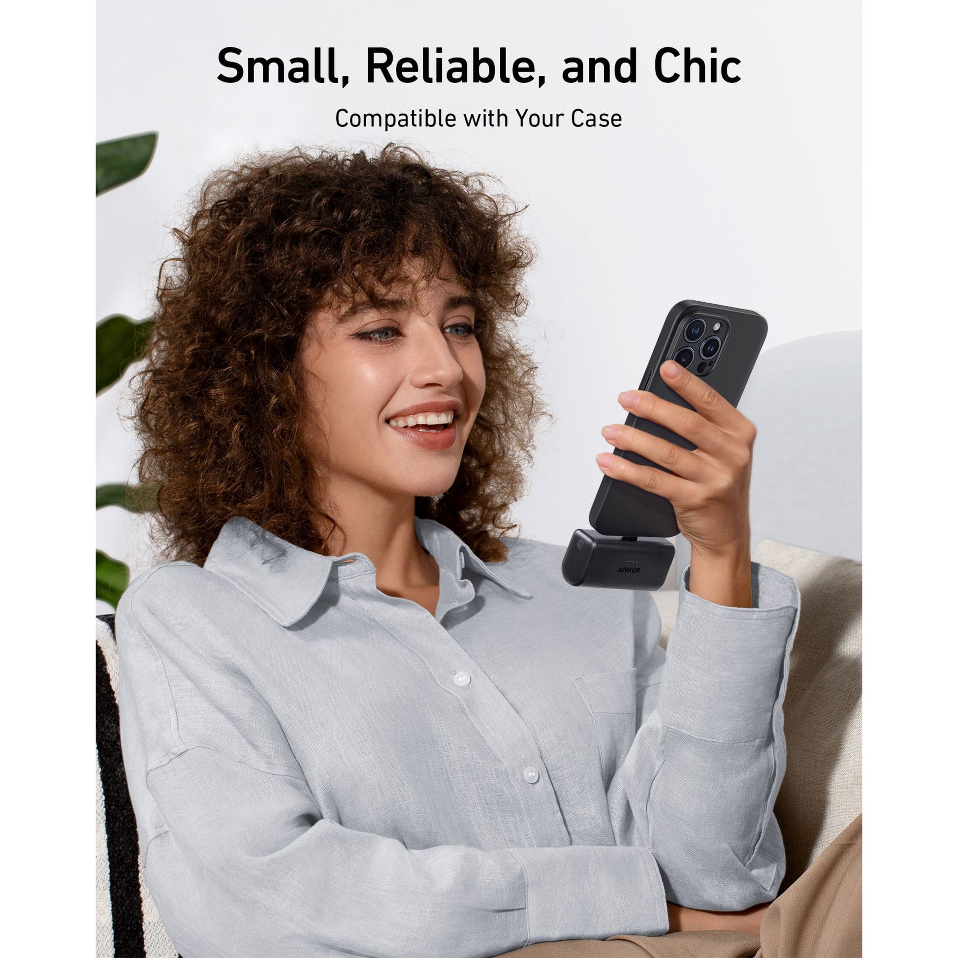 Anker Nano Powerbank 22.5W USB-C tilsluttet smartphone, tekst: Lille, pålidelig og elegant. Kompatibel med din taske.