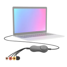Plexgear Moviesaver 700 video grabber tilsluttet sølvfarvet laptop, synlige rød/hvid/gul/sort porte og rund knap.