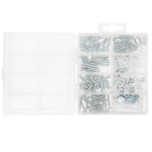 Luxorparts Skruesortiment 330 dele i plastboks med rom, indeholder assorterede skruer, møtrikker og skiver, låg åbent.