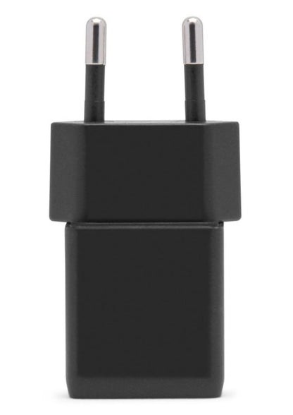 USB-C oplader PD 20W sort med Quick Charge 3.0 to ben synlige.