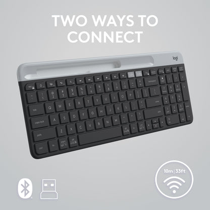 Logitech K580 trådløst tastatur med enhedsholder samt ikoner for Bluetooth- og USB-modtageren.
