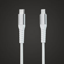 Kevlar USB-C til Lightning-kabel 0,5 m hvid MFi-godkendt, vises lodret, understøtter 30 W opladning.