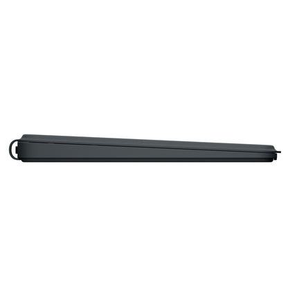 Se Logitech Keys-To-Go 2 bærbart Bluetooth-tastatur-sæt fra siden, kompatibelt med PC og tablet.