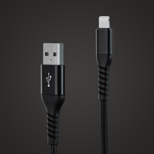 Linocell Kevlar USB-A til Lightning-kabel 1m sort, MFi-certificeret, sort flettet kabel med USB-symbol på stikket.