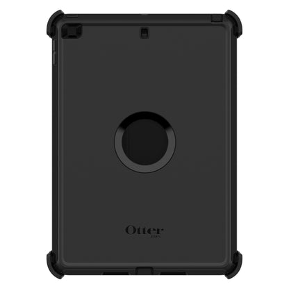 Sort Otterbox Beskyttelsesetui til iPad 10,2 med forstærkede hjørner, cirkulær udhulning og Otterbox-logo nederst bagpå.