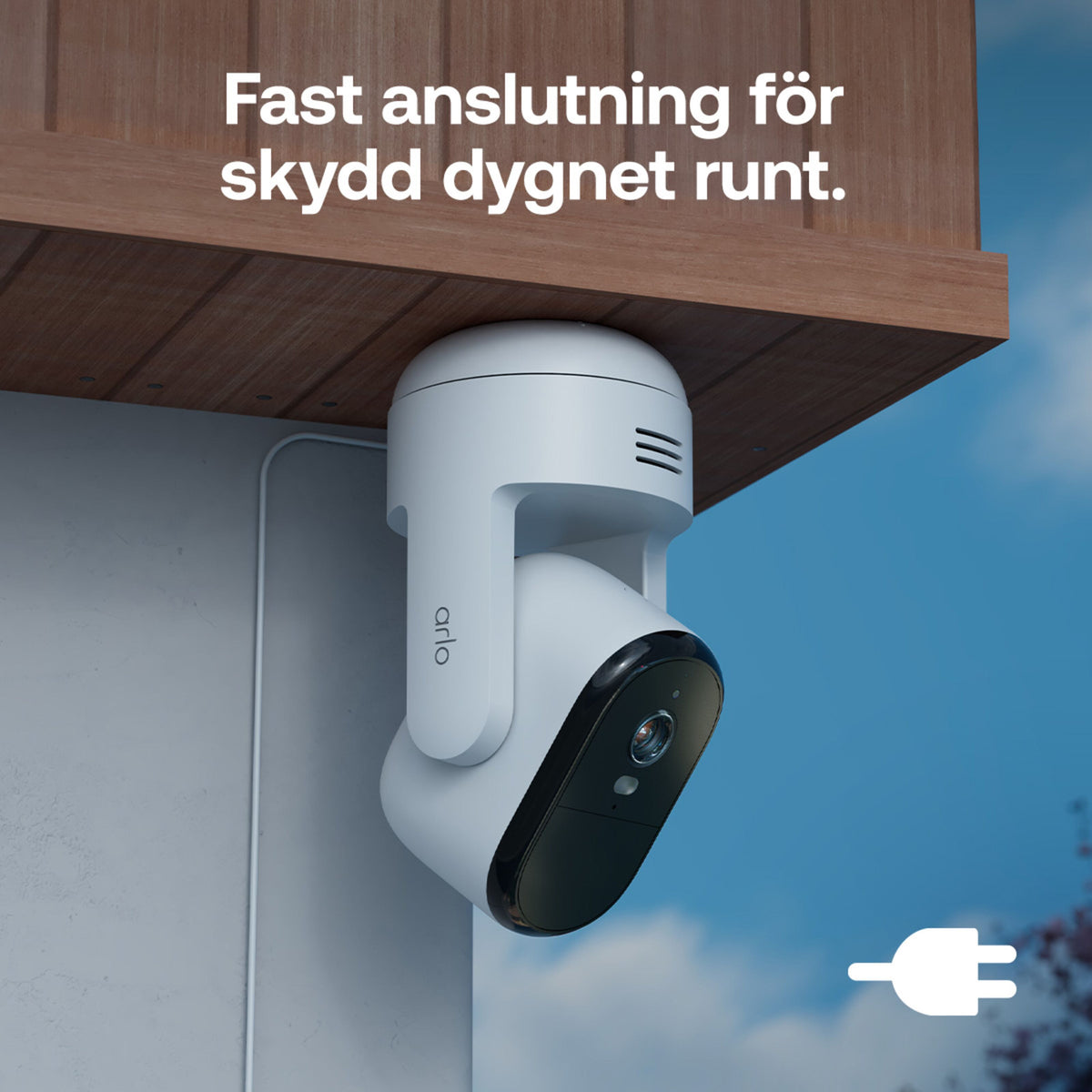 ARLO Essential 3 2K PTZ hvidt trådløst overvågningskamera, monteret under tag, 360° panorering, svensk tekst: »Fast forbindelse...«.