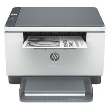 HP LaserJet MFP M234dw grå multifunktionsprinter, trådløs printer med INTERNATIONAL GENIUS, papirbakke med blanke ark.