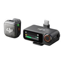 DJI Mic 3 trådløst mikrofonsystem med sort sender og modtager, LED-indikator, display, kontrolknap, USB-C, omnimikrofon.