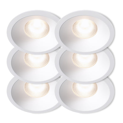 Plejd Downlight Deep DWN-02 6-pak hvid, seks dæmpbare spots i to rækker, riflet reflektor, egnet til loftmontering.