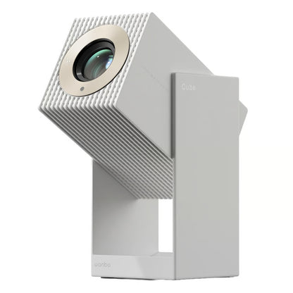 WANBO Cube 2 Pro smartprojektor, gråt kubedesign, riflet overflade, stor linse, »Cube«-logo på siden, Full HD Android TV 11.