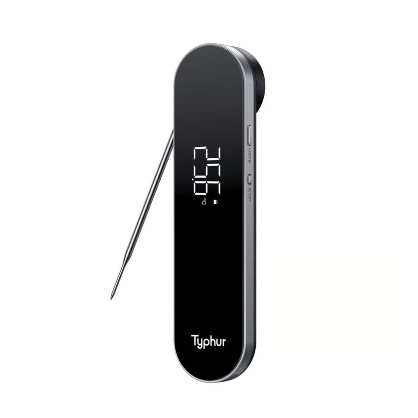 TYPHUR InstaProbe Core digitalt grill- og stegetermometer, sort, udtrækkelig metalprobe, LED-display med talvisning.