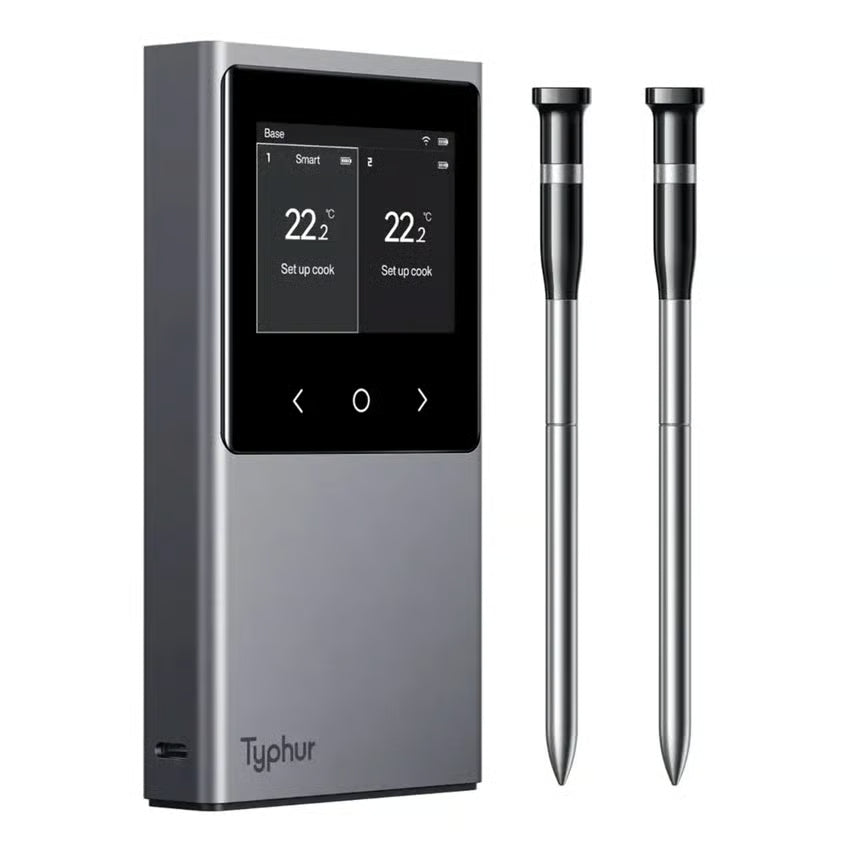 TYPHUR Sync Dual – trådløst grill- og stegetermometer med berøringsskærm og to temperaturfølere i rustfrit stål.