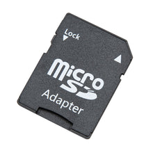 MicroSD til SD adapter 2-pack, sort med hvid "MicroSD Adapter" tekst og Lock-indikator med pil øverst til venstre.