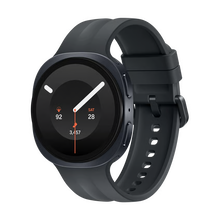 Samsung Galaxy Watch9 40 mm, grafit, Bluetooth + 4G (eSIM), rund skærm, sort silikonereim, to sideknapper.