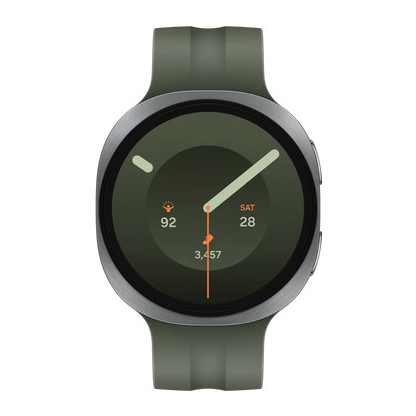 Samsung Galaxy Watch9 44 mm, Bluetooth + 4G eSIM, sølv, mørkegrøn silikonerem, digital urskive med aktivitetsmåling.
