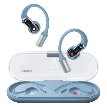 Nothing Ear (open) – lyseblå trådløse øretelefoner med åbent design, ørekroge, venstre/højre-markering og opladningsetui.