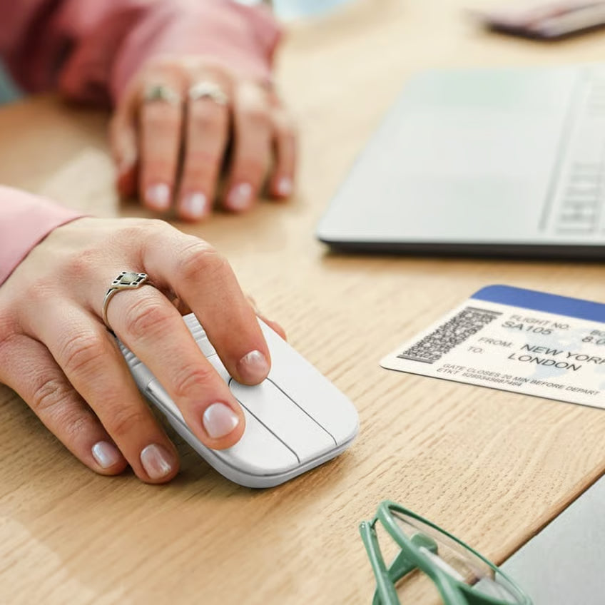 Logitech Mobi Fold sammenklappelig trådløs mus, Off-white
