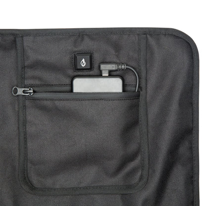 Elektrisk varmedyne til 2 personer, 100 x 67 cm, USB-C, sort taske med lynlåslomme og knap med flamme-symbol.
